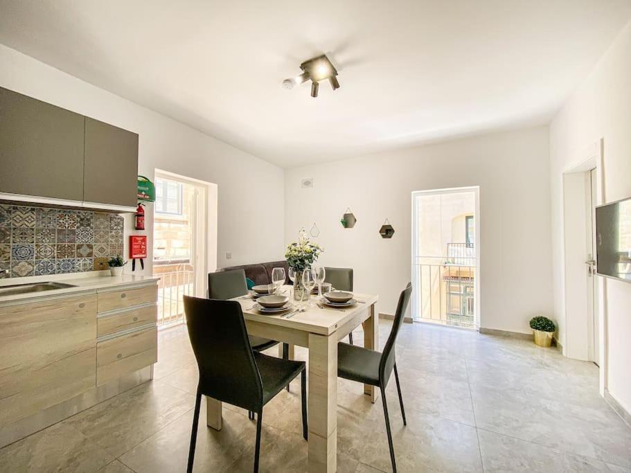 Lovely 1- Bedroom Apartment In Floriana Extérieur photo